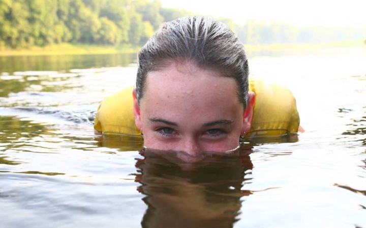outward bound canoeing trip for girls 
